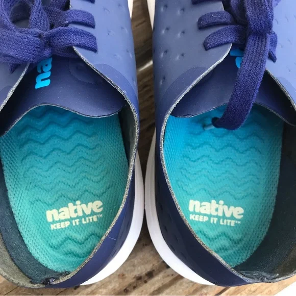 Native Shoes - Picture 3 of 8